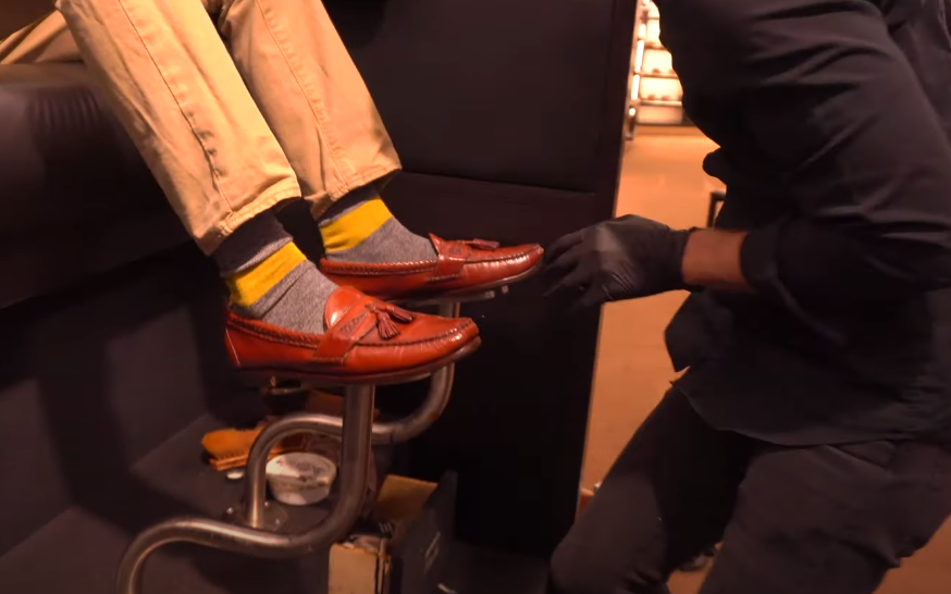 El ritual de los zapatos (el más conocido)